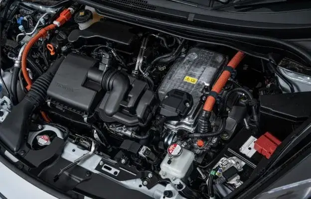 honda-fit-facelift-engine